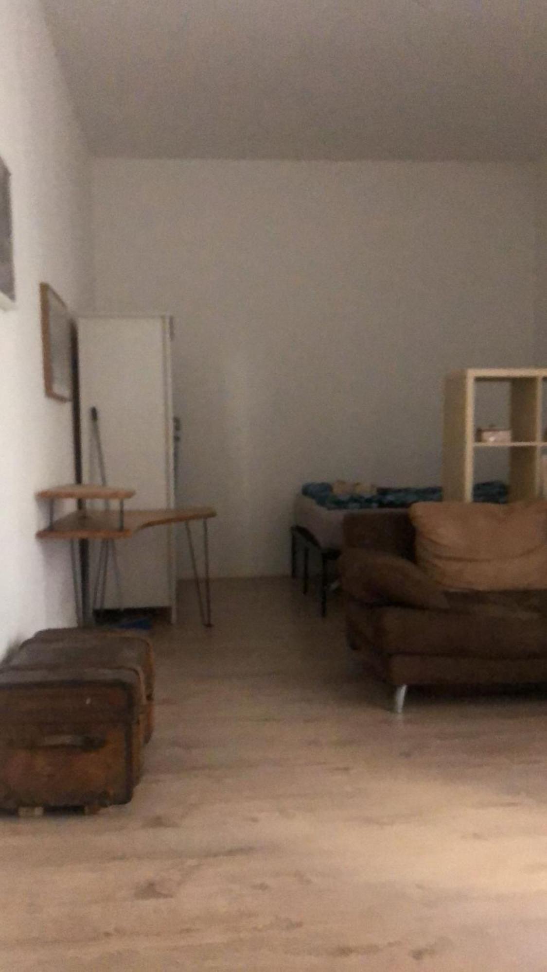 Apartment Friends Circle *